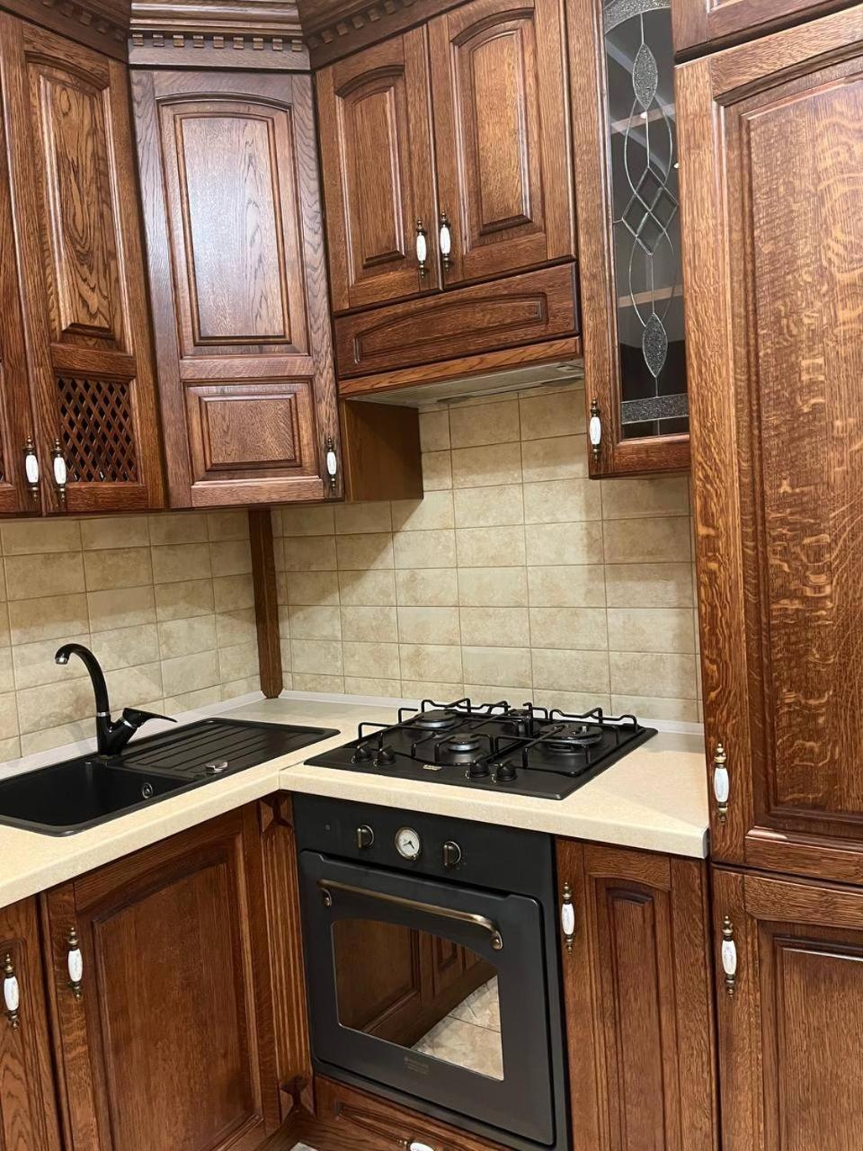 Medova Apartments 利沃夫 外观 照片